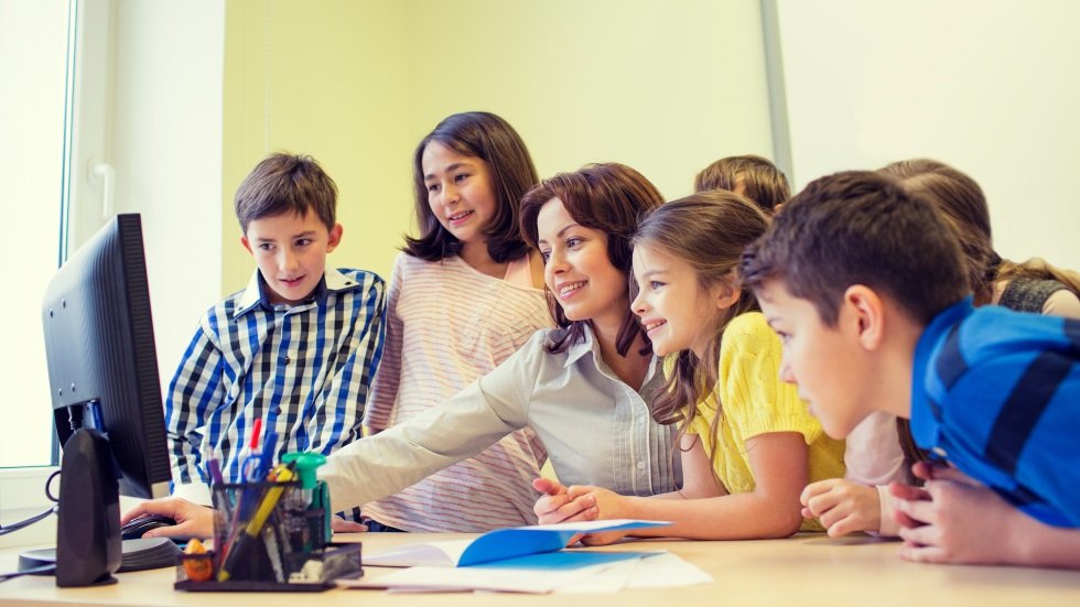 5 octombrie, ZIUA EDUCAŢIEI pentru elevi şi profesori. NU se fac ore – ce trebuie să ştie elevii!