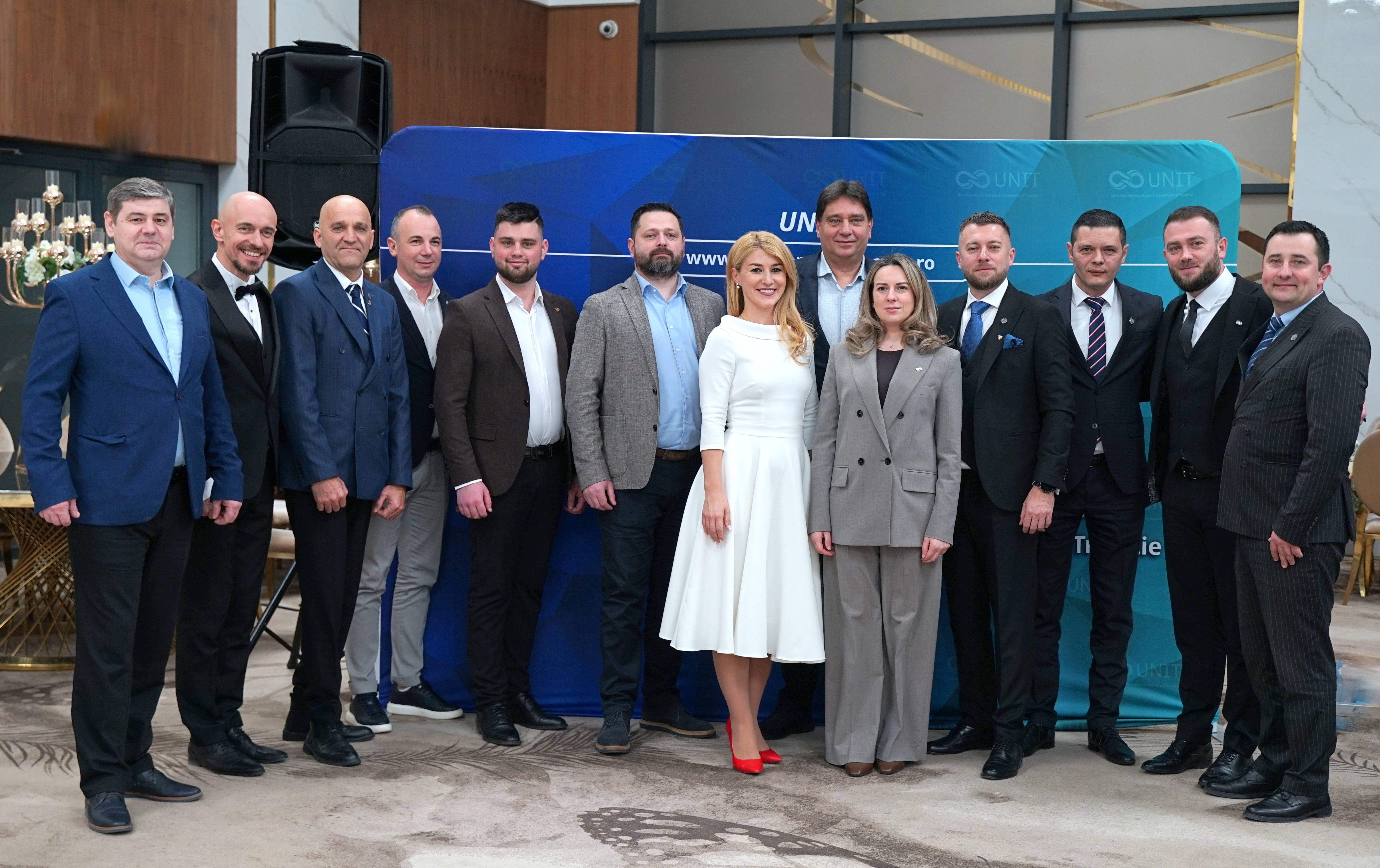 „La Bistrița s-a aprins o flacără: UNIT – puntea dintre Tradiție și Inteligența Viitorului” FOTO && VIDEO